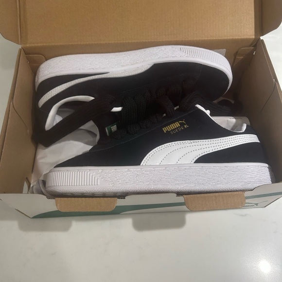 Puma Other - Puma Kids Sneakers - black and white